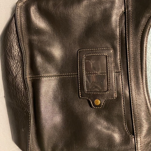 FOSSIL authentic leather crossbody - Picture 8 of 8